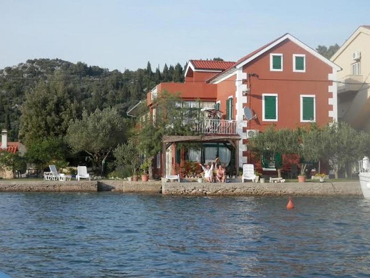 Apartments By The Sea Blace, Neretva Delta - Usce Neretve - 16068 Extérieur photo